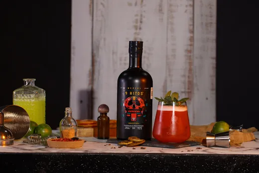 Cóctel del Ritual 5 preparado con Mezcal 9 Ritos